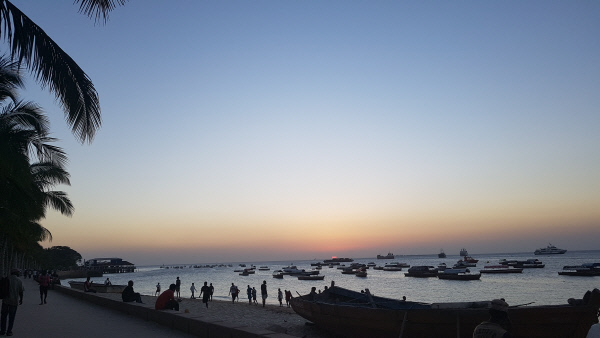 잔지바르해안의석양