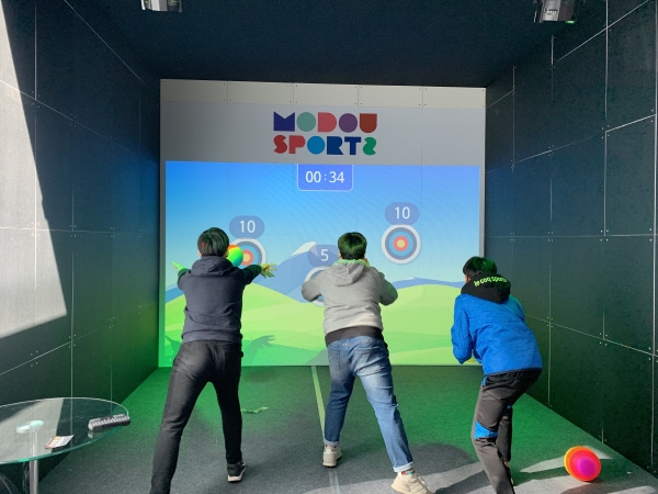 인솔엠엔티는 실내에서 즐길 수 있는 가상현실 콘텐츠를 개발했다.