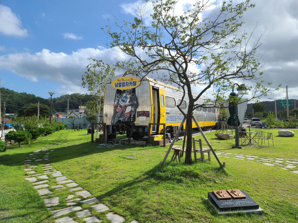 매화마을열차카페