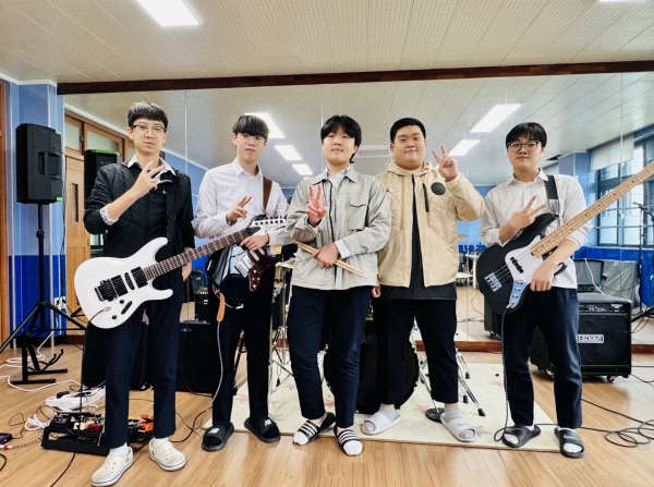 까르페디엠 밴드