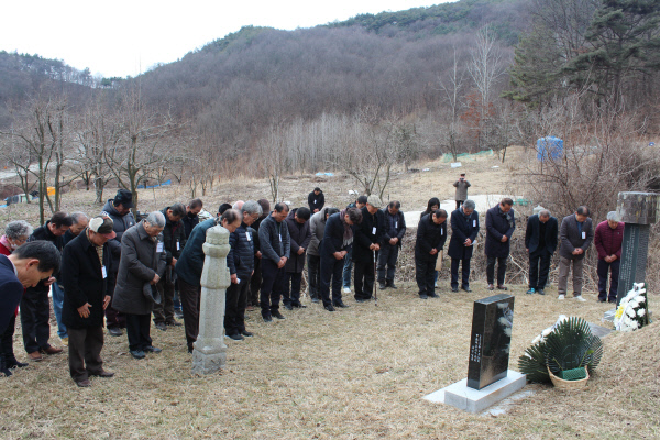 강병유지사기념비제막식