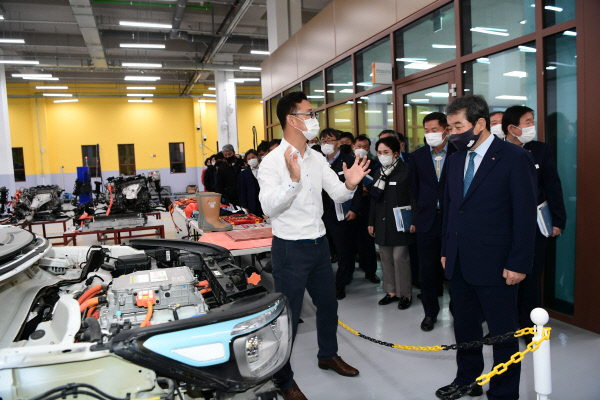 첨단자동차검사연구센터