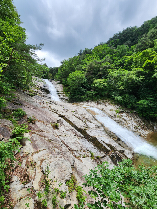 치산폭포