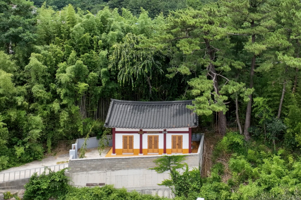 동사당