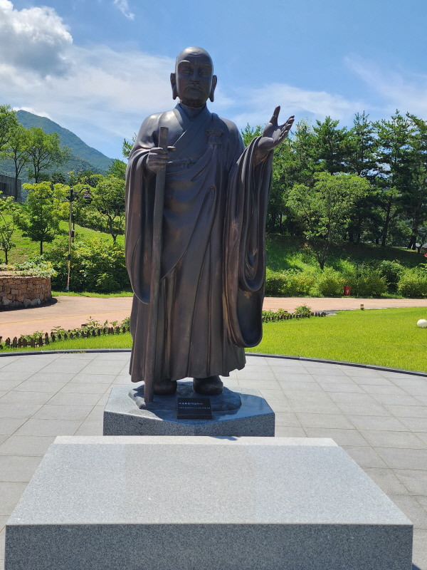 아도화상_동상