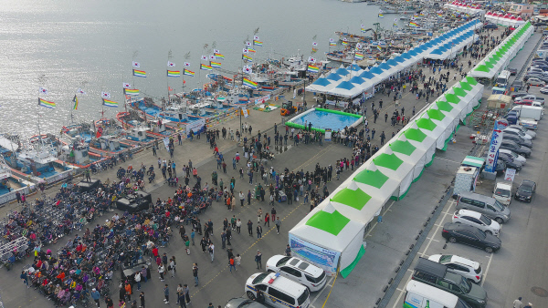 2024죽변항수산물축제장전경