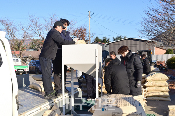 251120보도자료(청송군, 2025년산 공공비축미곡 매입) (1)