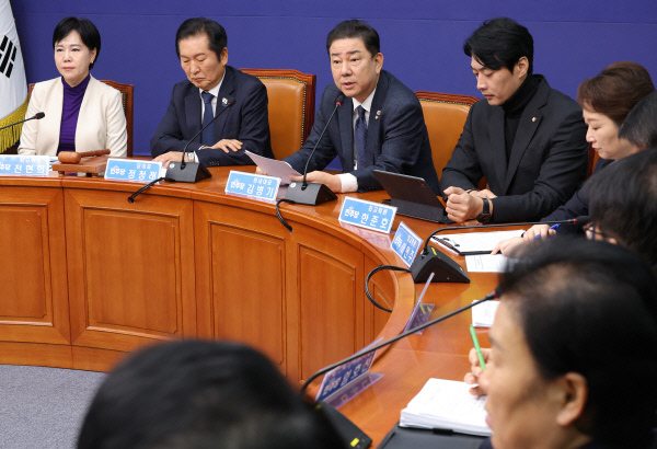 발언하는김병기원내대표