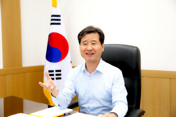 대구신보 차기 이사장 인선 절차 진행...성과 입증된 박진우 재선임 여부... - 뉴스 썸네일 이미지
