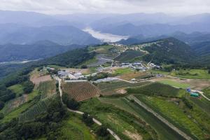 [군위 화산마을] 개척민 손으로 일군 산동네…끈기 이어받아 ‘천하절경’ 가꾸다