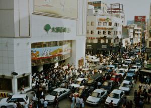[대구 지도가 바뀐다] (4) 설 땅 잃은 향토백화점, 유통 대기업 경쟁적 진출…지역시장 잠식 가속