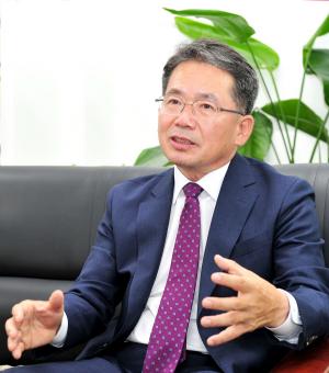 [2025 이렇게 뛴다] 김진열 군위군수 “군부대 유치로 미래 성장 동력 확보”