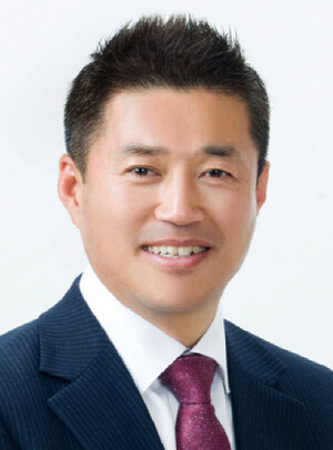 [특별기고] 노란색 참외, 세계를 향한 황금발걸음