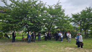 [자연이 살아야 우리가 산다] 뚜비생태예술제와 사투리 경연대회, 두꺼비 주제로 노래하고 춤추고…생태와 예술의 융합