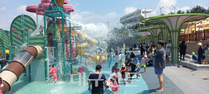 청도군, &apos;빛나래상상마당 물놀이장&apos; 성황리 운영 종료