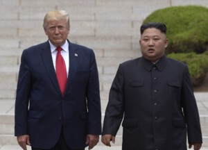 김정은 “통일 불필요…한국, 일체 상대 않을 것”