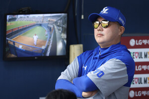 삼성 가을야구 이끈 박 감독, 내년에도 지휘봉 잡을까