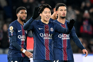 이강인, 시즌 첫 득점포 가동…PSG, 3연승 선두 질주