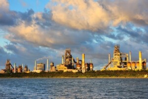 포스코서 산업재해···가스 흡입 사고로 최대 3명 심정지